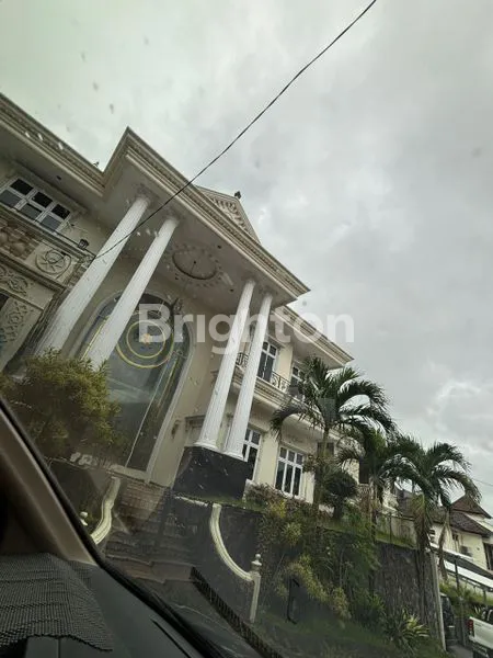 image DIJUAL RUMAH MEWAH CANTIK DI PERUM ELIT VILLA TAMARA KOTA SAMARINDA (1)