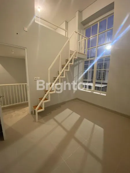 image RUMAH 2 LANTAI PLUS MEZANIN WISATA BUKIT MAS 1 CLUSTER PADDINGTON KOSONGAN (5)