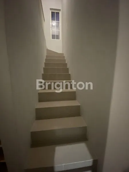 image RUMAH 2 LANTAI PLUS MEZANIN WISATA BUKIT MAS 1 CLUSTER PADDINGTON KOSONGAN (7)