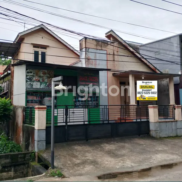 RUMAH DI SEWAKAN DIJALAN DAMAI SAMARINDA ILIR