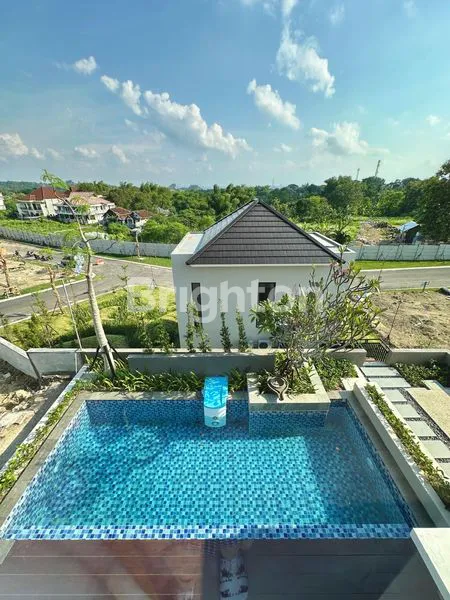 image RUMAH SUPER MEWAH DI KOTA GRESIK (8)