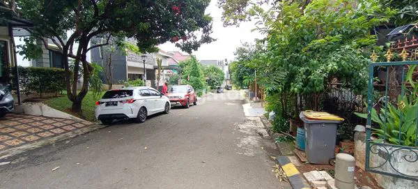 image RUMAH MEWAH DIA MUKA DI CITRAGRAND.. BERLIMPAH CAHAYA DAN UDARA DEKAT PINTU TOL CIBUBUR (3)