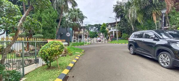 image RUMAH MEWAH DIA MUKA DI CITRAGRAND.. BERLIMPAH CAHAYA DAN UDARA DEKAT PINTU TOL CIBUBUR (2)