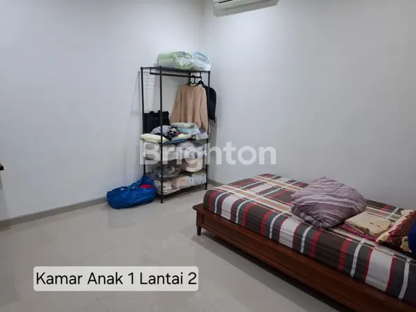 image RUMAH JLN. MELATI RAYA - CENGKARENG, CANTIK FULL RENOVASI 2LANTAI BEBAS BANJIR, JAKARTA BARAT (5)
