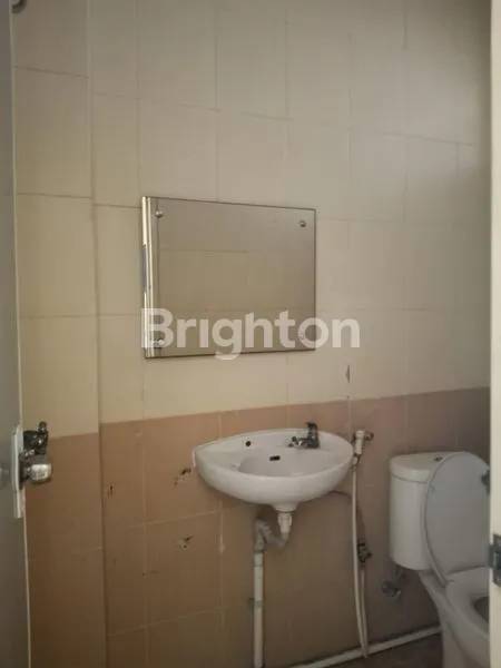 image RUKO 4 LANTAI KALI SEKRETARIS DURI KEPA GG MACAN (7)