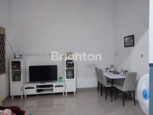 image RUMAH 1 LANTAI MINIMALIS MODERN BERPAGAR DI GENTAN (3)