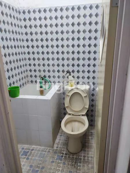 image RUMAH 1 LANTAI MINIMALIS MODERN BERPAGAR DI GENTAN (7)