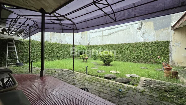 image JUAL RUMAH ASRI TERAWAT DEKAT MERR RUNGKUT ASRI (8)