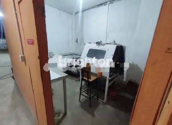 image WORKSHOP/ GUDANG DITENGAH KOTA (5)