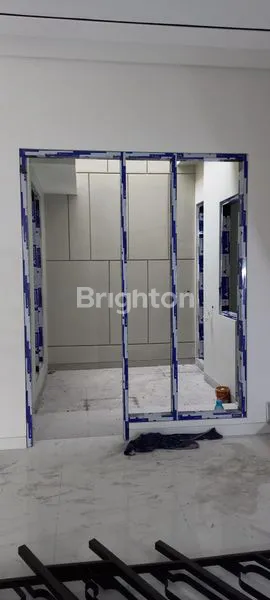image RUMAH BARU 2 LANTAI HOOK DARMO PERMAI SELATAN, DEKAT KUPANG INDAH, DARMO PERMAI TIMUR, VILLA BUKITMAS, VILLA VALENSIA, DARMO BARU, KUPANG BARU, CHOFA, ISEN, TAMAN HUNIAN SATELIT, GRAHA FAMILY, BDG, DIAN ISTANA, HR MUHAMMAD, MAYJEND SUNGKONO, CIPUTRA WORLD (5)