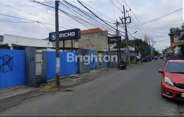 image BANGUNAN EX SWALAYAN KUTISARI SELATAN (3)