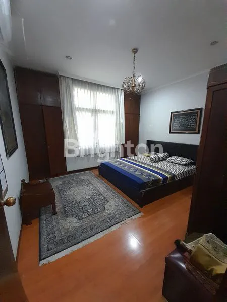 image DI JUAL RUMAH 2 LANTAI (4)