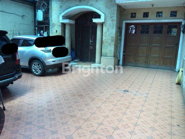 image RUMAH KELAPA GADING PINGGIR JALAN (4)