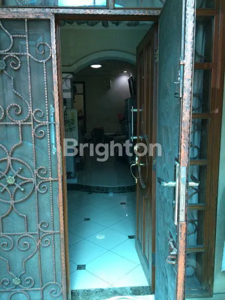 image RUMAH KELAPA GADING PINGGIR JALAN (3)