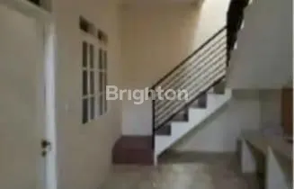 image RUMAH SIAP NYAMAN DAN STRATEGIS DI TAMAN VICTORIA SENTUL  (5)