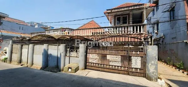 RUMAH HITUNG TANAH DI GAJAH MADA KOTA KRUKUT TAMAN SARI JAKARTA BARAT