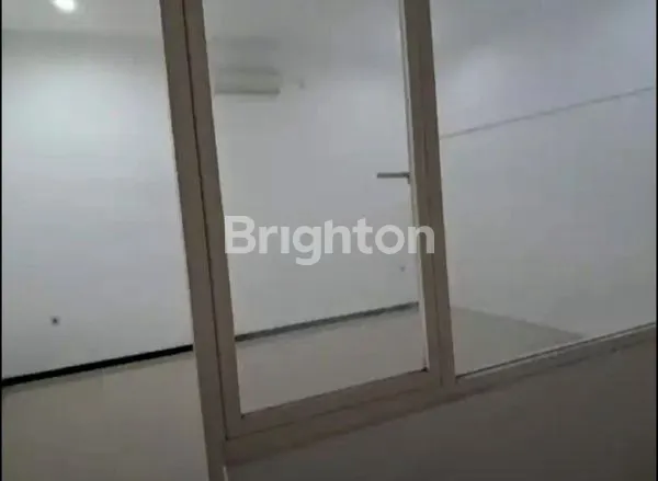 image RUKO 3 LANTAI SIAP PAKAI 0 JLN RAYA DEKAT KUSUMA BANGSA GRAND CITY PACAR KELING (8)