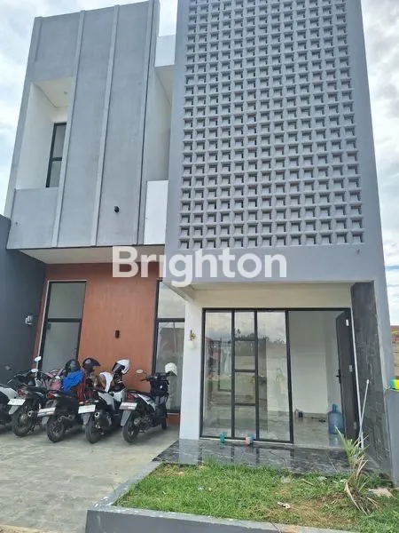 image DIJUAL RUMAH MEWAH 2 LANTAI DI KEDAMAIAN  LOKASI  STRATEGIS DI PUSAT KOTA BANDAR LAMPUNG   (1)