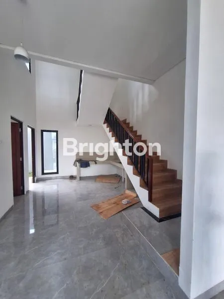 image DIJUAL RUMAH MEWAH 2 LANTAI DI KEDAMAIAN  LOKASI  STRATEGIS DI PUSAT KOTA BANDAR LAMPUNG   (2)