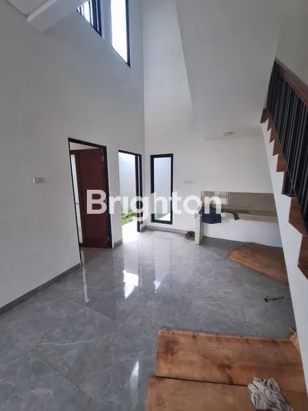 image DIJUAL RUMAH MEWAH 2 LANTAI DI KEDAMAIAN  LOKASI  STRATEGIS DI PUSAT KOTA BANDAR LAMPUNG   (4)