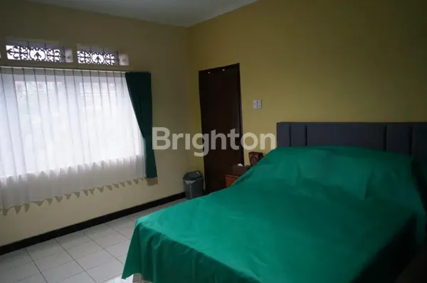 image VILLA BATU JAWA TIMUR 2 LANTAI COCOK UNTUK INVESTASI (5)