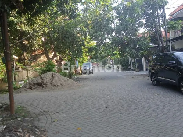 image RUMAH HITUNG TANAH DI DALAM PERUMAHAN RUNGKUT ASRI  SURABAYA (2)