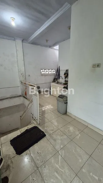 image RUKO TENGAH KOTA (5)