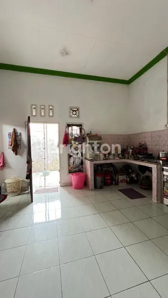 image RUMAH KONTRAKAN 2 PINTU DEKAT KOTA  (4)