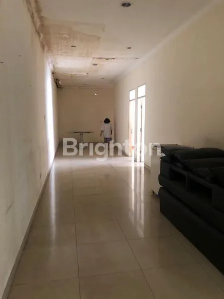 image RUMAH DAN BANGUNAN GUDANG (6)