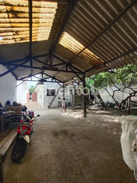 image RUMAH DAN BANGUNAN GUDANG (8)