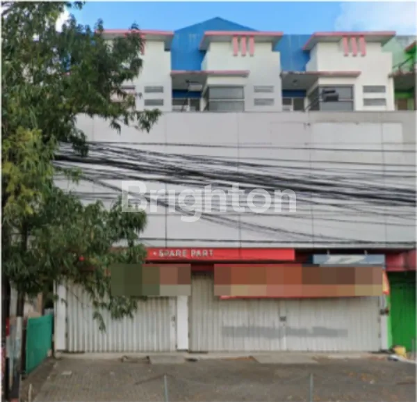 RUKO 3 LANTAI LOKASI STRATEGIS EX DEALER DAN BENGKEL YAMAHA