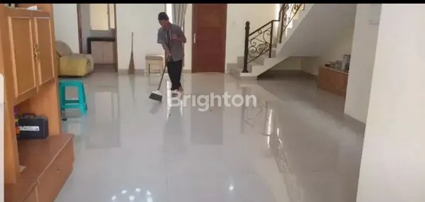 image RUMAH MINIMALIS DI CEMPAKA PUTIH (1)