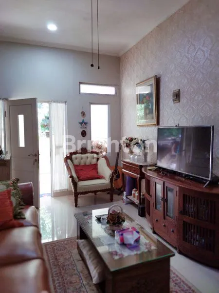 image RUMAH BAGUS SIAP HUNI KONDISI BAGUS DAN TERAWAT (2)