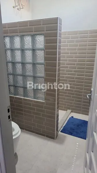 image DIJUAL RUMAH BARU 2 LANTAI CANTIK DAN MURAH DI PERUMAHAN ELIT VILLA TAMARA KOTA SAMARINDA (7)