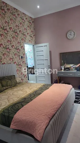 image DIJUAL RUMAH BARU 2 LANTAI CANTIK DAN MURAH DI PERUMAHAN ELIT VILLA TAMARA KOTA SAMARINDA (5)