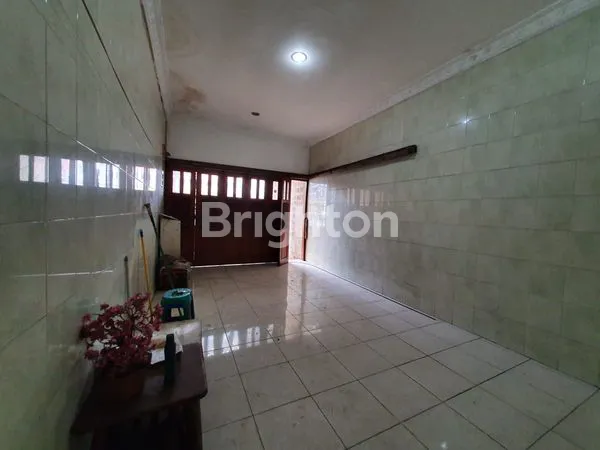 image RUMAH 4 LANTAI DI TAMANSARI GLODOK (1)