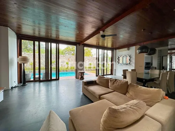 image VILLA SANUR 4+2 KAMAR FULL FURNISHED 2 LANTAI (2)