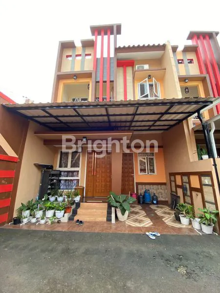 RUMAH SIAP HUNI NYAMAN DAN STRATEGIS DI DEPOK