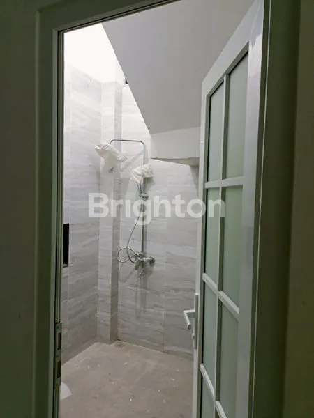 image TOWN HOUSE BARU MINIMALIS 2,5 LANTAI, PERINTIS KEMERDEKAAN , PALEMBANG  (5)