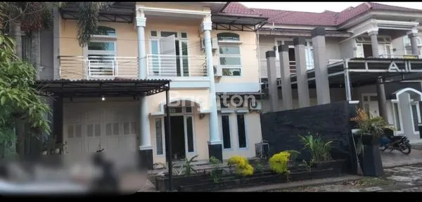 image HUNIAN DI PERUMAHAN ELITE SUDIRMAN PEKANBARU (2)