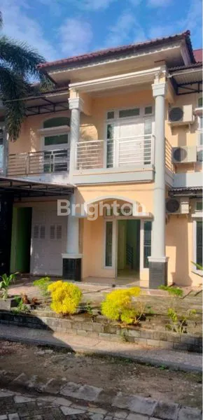 HUNIAN DI PERUMAHAN ELITE SUDIRMAN PEKANBARU