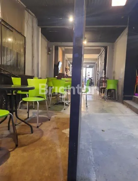 image RUMAH USAHA 3 LANTAI MAINROAD BUAH BATU (1)