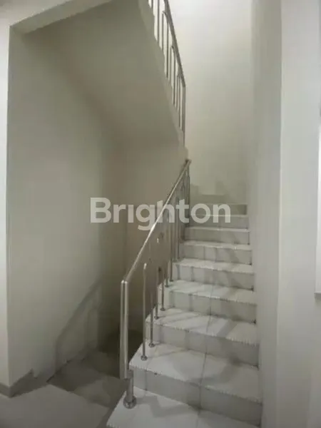 image RUMAH BARU MINIMALIS SIAP HUNI TAMAN RATU JAKARTA BARAT (5)