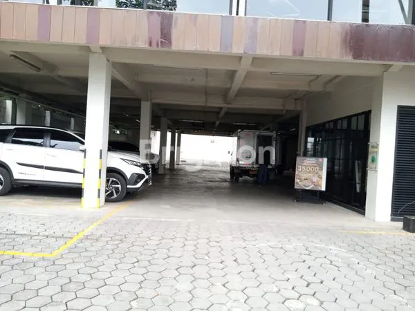 image TEMPAT USAHA DI TERUSAN JALAN JAKARTA (5)