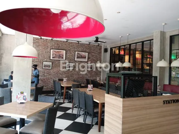 image TEMPAT USAHA DI TERUSAN JALAN JAKARTA (3)