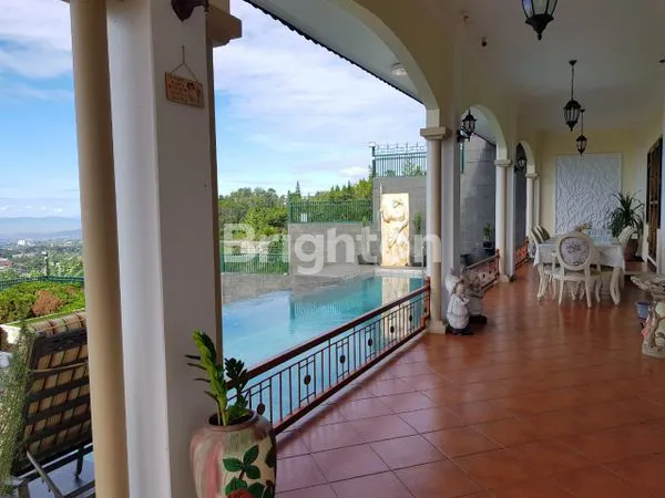 image RUMAH RASA VILLA LEMBANG PAGERWANGI DAPET VIEW KOTA BANDUNG (2)