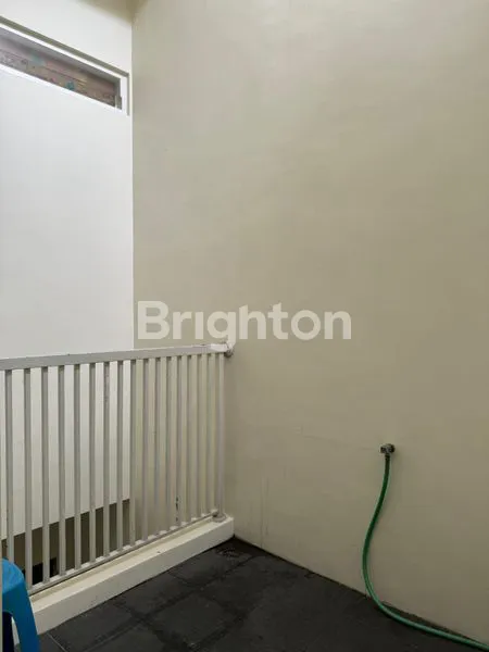 image RUMAH 2 LANTAI SIAP HUNI PAKUWON CITY SURABAYA (4)