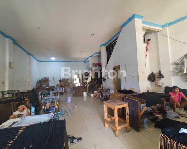 image RUMAH JELAMBAR 2,5 LANTAI BISA UNTUK GUDANG / PRODUKSI / KOSAN (2)
