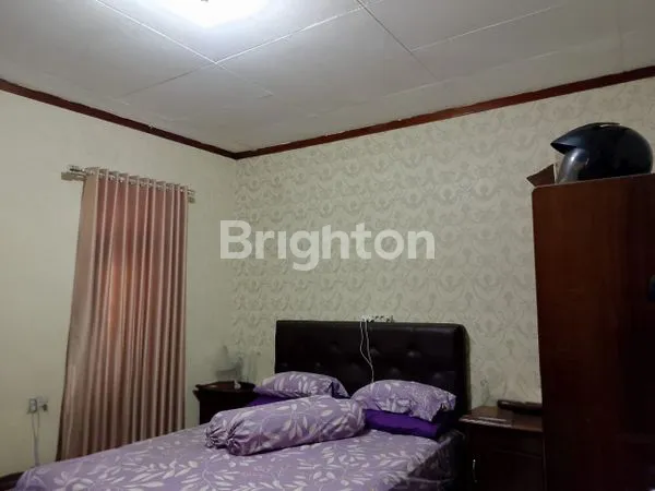 image RUMAH COCOK UNTUK USAHA SANGAT  STRATEGIS PINGGIR JALAN DEWI SARTIKA JAKARTA TIMUR (8)