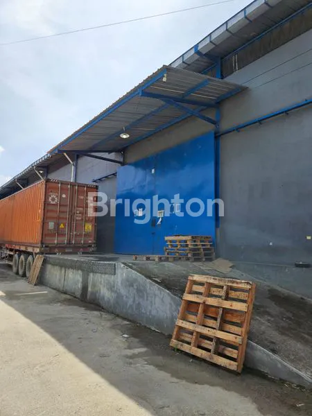image GUDANG BALIKPAPAN DEKAT TOL DENGAN LOADING DOCK PULO BALANG (2)